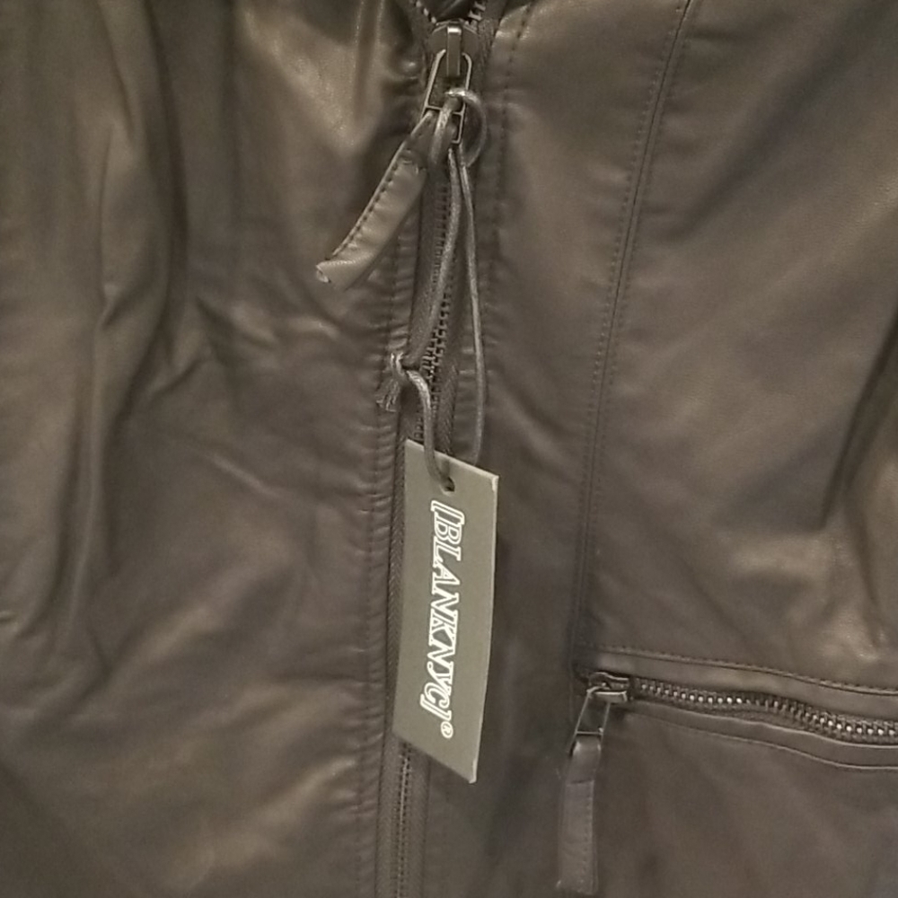 Blank NYC Black Leather Moto Asymmetrical Jacket Size M Flattering Fit - Picture 9 of 10